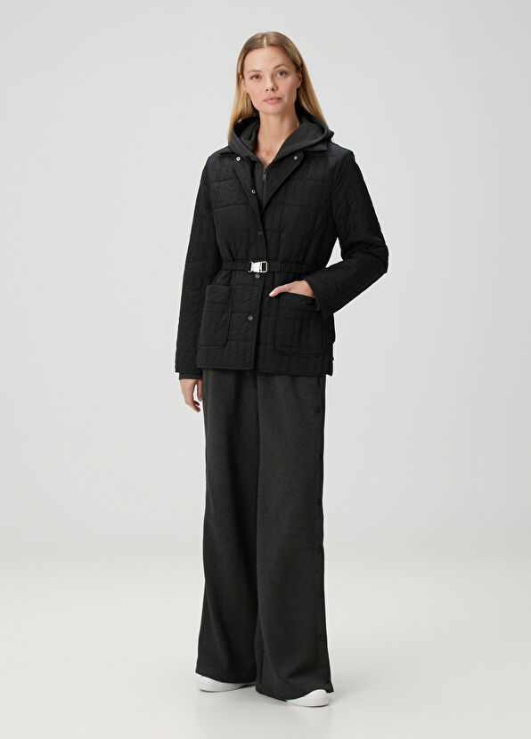 Siyah Kapitoneli Kısa Mont - Görsel 3