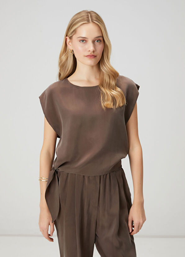 Beymen Club Kahverengi Düğüm Detaylı Cupro Bluz - 1