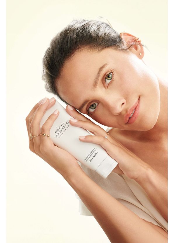 Elizabeth Arden White Tea Skin Solutions Gentle Purifying Cleanser Arındırıcı Yüz Temizleme Jeli 125 ml  - 2