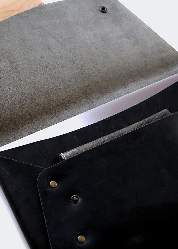 Roarcraft MacBook Air 13" Siyah Deri Kılıf Çanta - 3