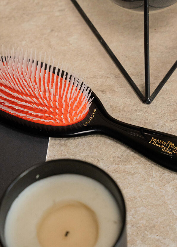 Mason Pearson Universal Nylon NU2 Dark Hair Brush - 4