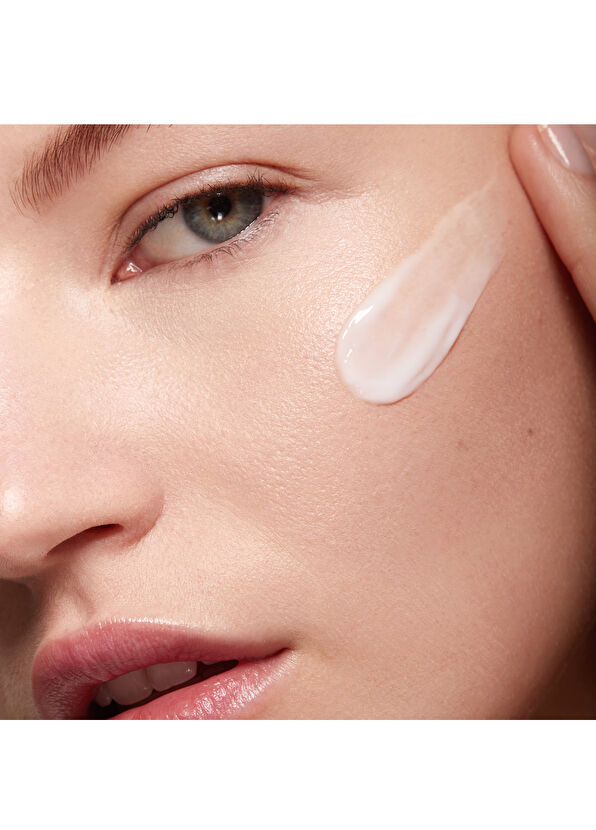 Nars NarsSkin Light Reflecting Moisturizer 60 Nemlendir - 4