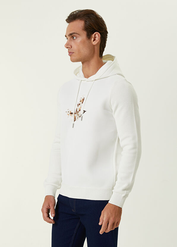 Beymen Club Beyaz Kapüşonlu Piksel Kaz Nakışlı Garnili Kazak - 3