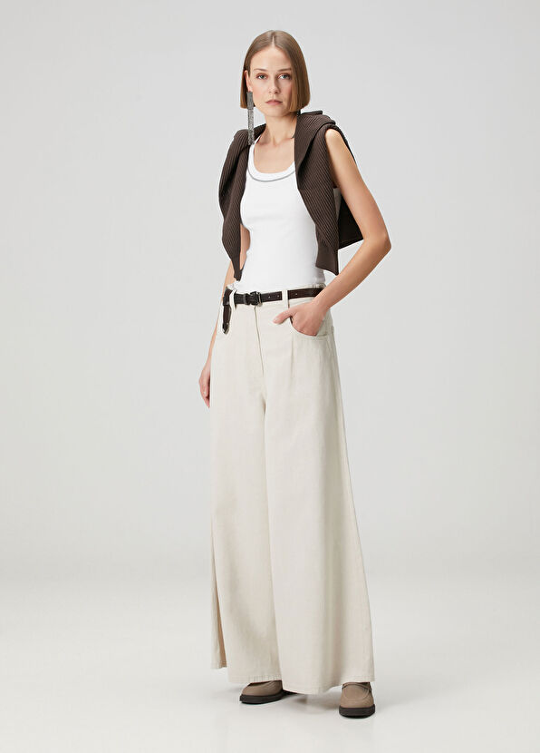 Beyaz Atlet - Görsel 3