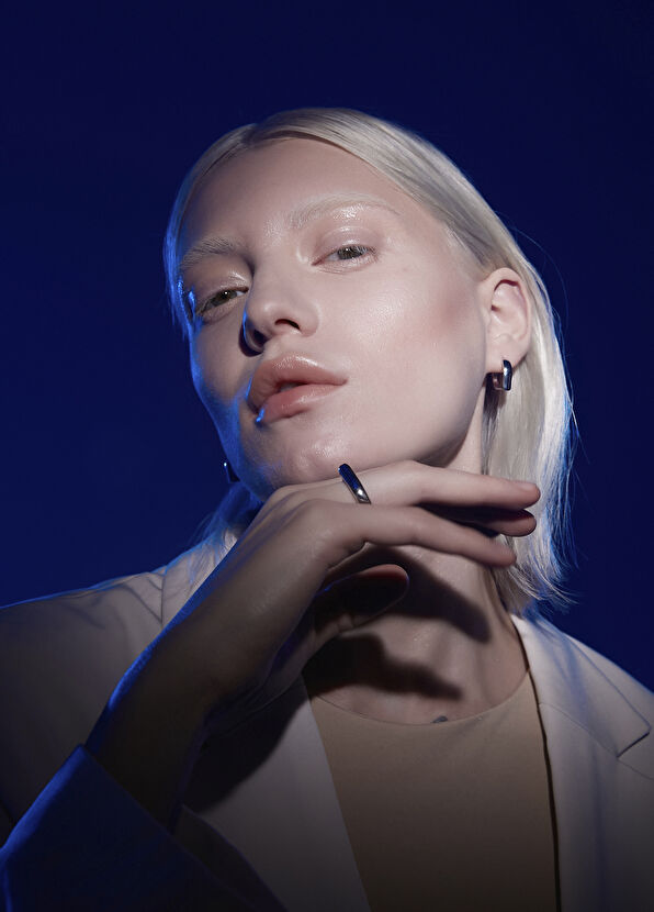 Mishka Simple Edge Köşeli 925 Ayar Gümüş Üzeri Rodyum Kaplama Küpe - 2