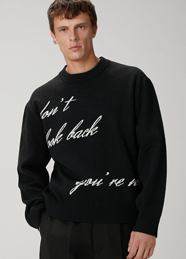 Academia Black Slogan Jacquard Wool Sweater - 2