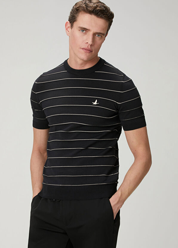 Beymen Club Siyah Kabartmalı Çizgi Dokulu Kısa Kollu Triko - 2