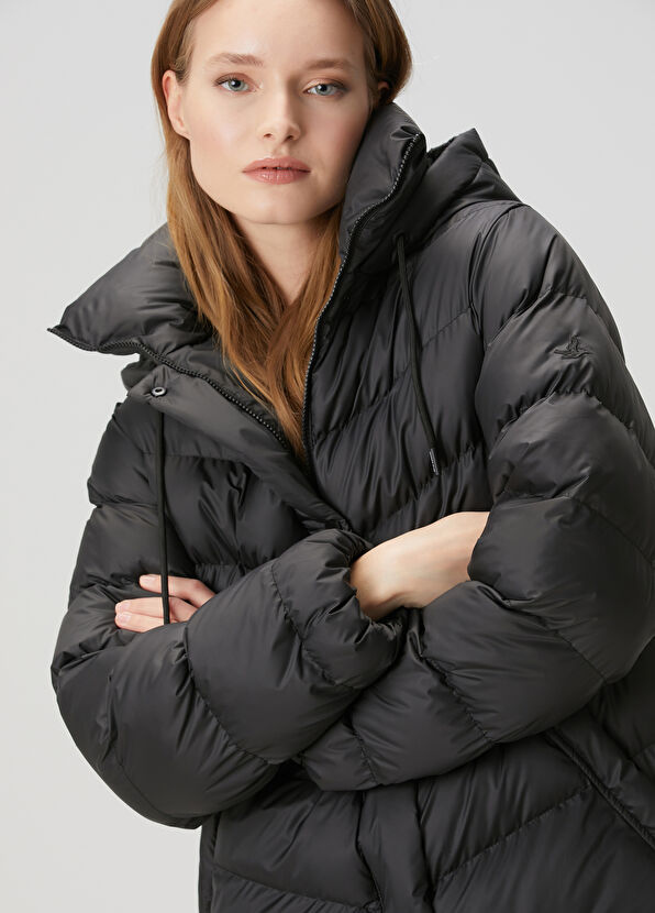 Beymen Club Siyah Kapüşonlu Uzun Mont - 1