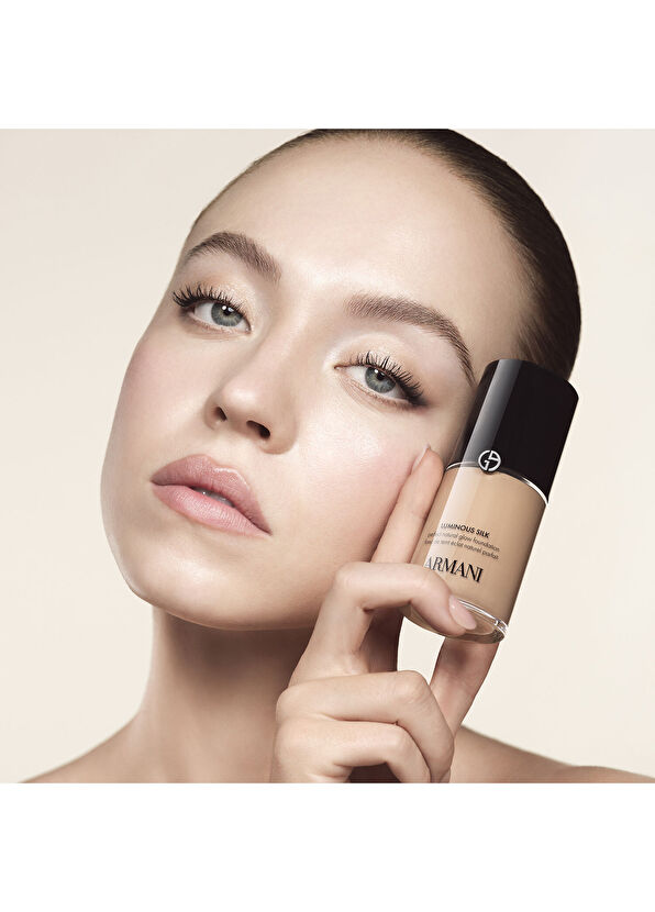 Giorgio Armani Luminous Silk Foundation 3.5Radiant - 4