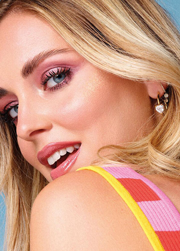 Chiara Ferragni Glowytale 01 Şampanya Stick Aydınlatıcı 5 gr - 4