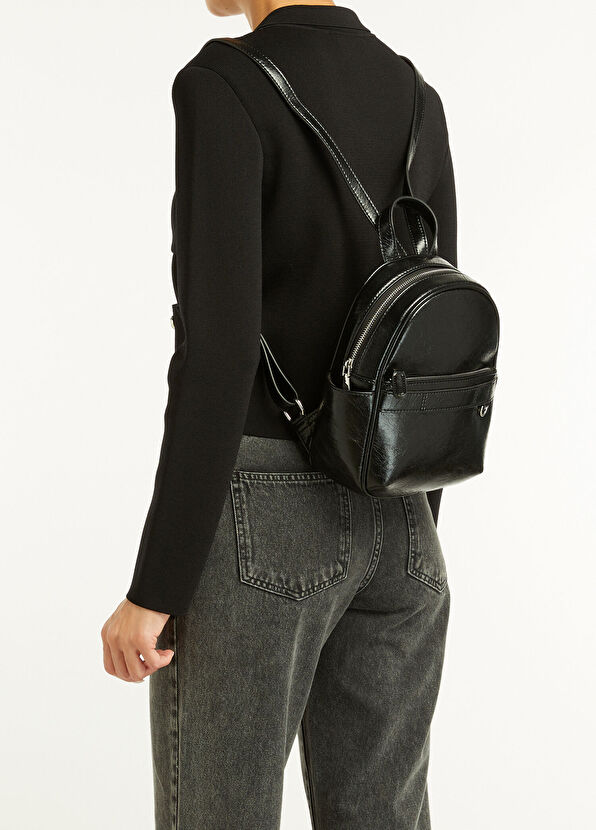 Siyah Kadın Sırt Çantası - Görsel 3