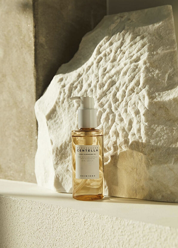 Skin1004 Madagascar Centella Light Cleansing Oil Arındırıcı Yüz Temizleme Yağı 200 ml - 3