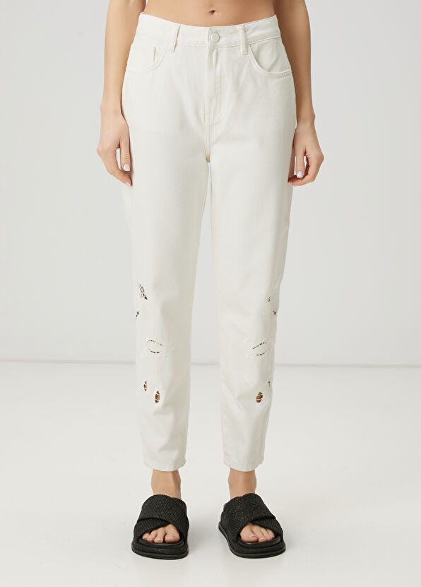 Beymen Club Mom Fit Kırık Beyaz Nakışlı Jean Pantolon - 2