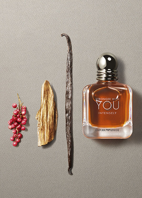 Giorgio Armani Stronger With You Intesely 50 ml Erkek Parfüm - 3