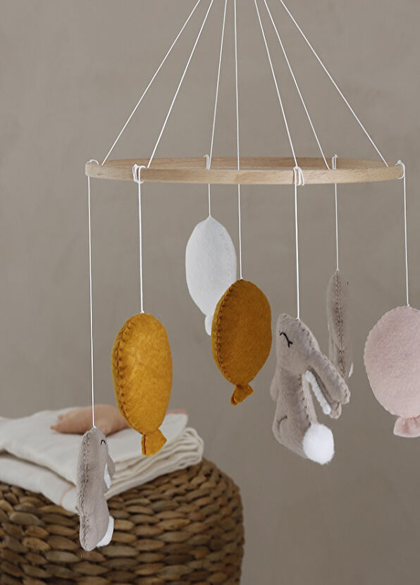 2 Stories Rabbits Tavşan Temalı Keçe Dönence - 2