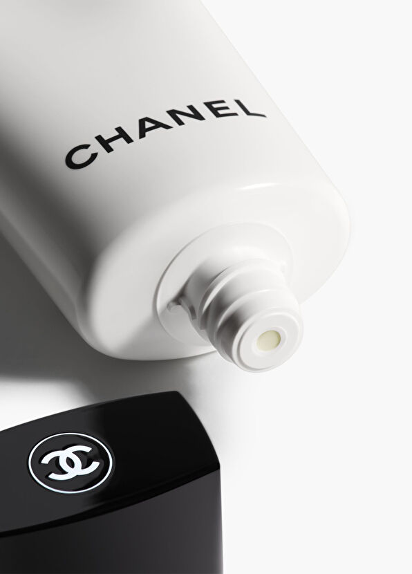 Chanel KÖPÜK TEMİZLEYİCİ - 2