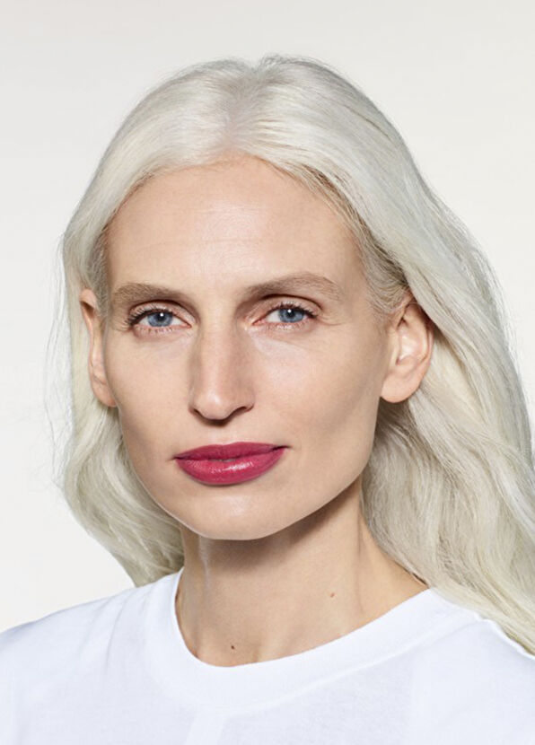 Clarins Joli Rouge Satin 732 Gredanide Ruj - 4