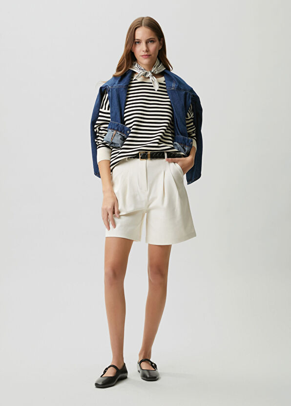 Beymen Club Kırık Beyaz Pile Detaylı Şort - 2