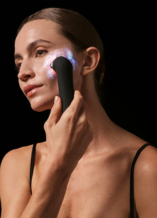 Foreo FAQ 402 Mikro Akımlı LEDli Sıkılaştırma - 3