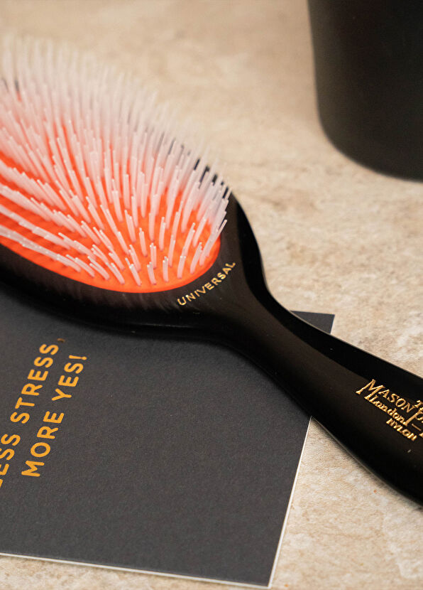 Mason Pearson Universal Nylon NU2 Dark Hair Brush - 3