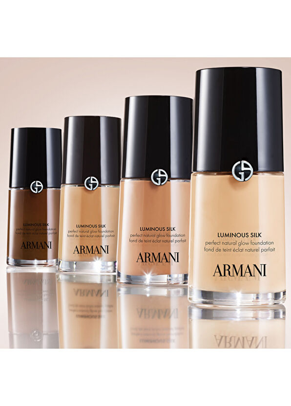 Giorgio Armani Luminous Silk Fondöten 6 - Işıltılı Doğal Bitişli - 2