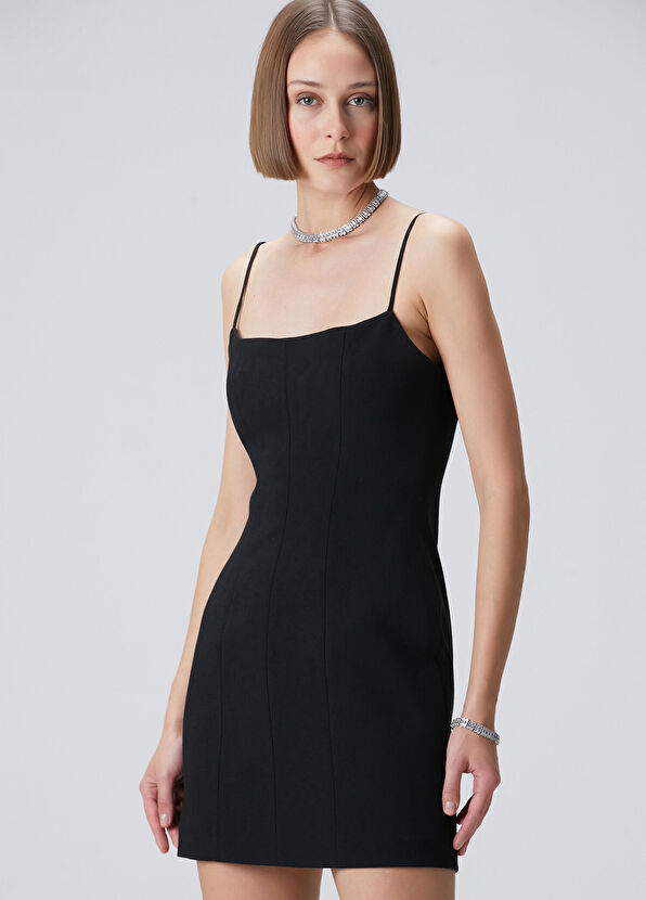 Siyah Askılı Mini Elbise - Görsel 3
