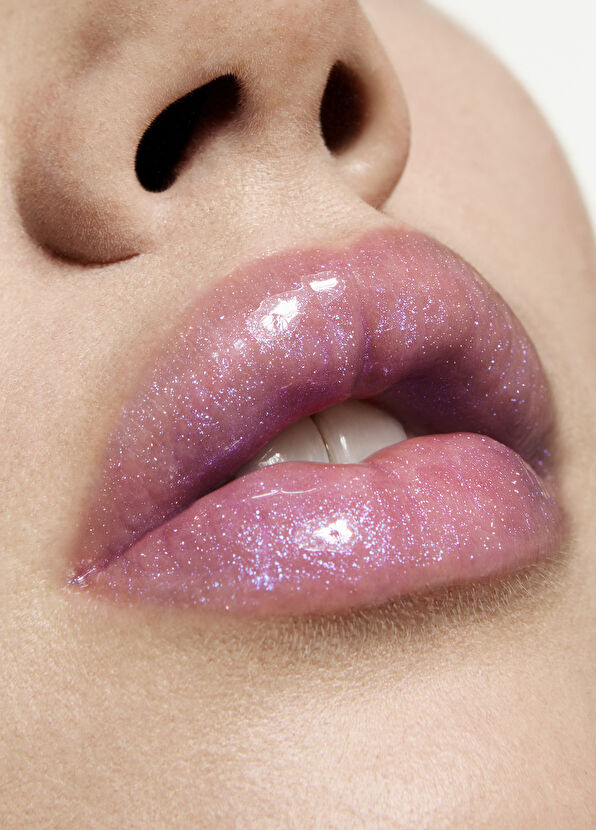 Isamaya Lip Lacq Ultraviolet - 4