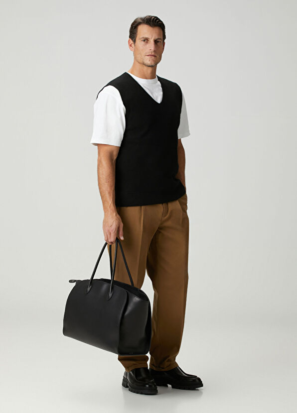 The Row Marlo 17 Black Men's Leather Bag - 2