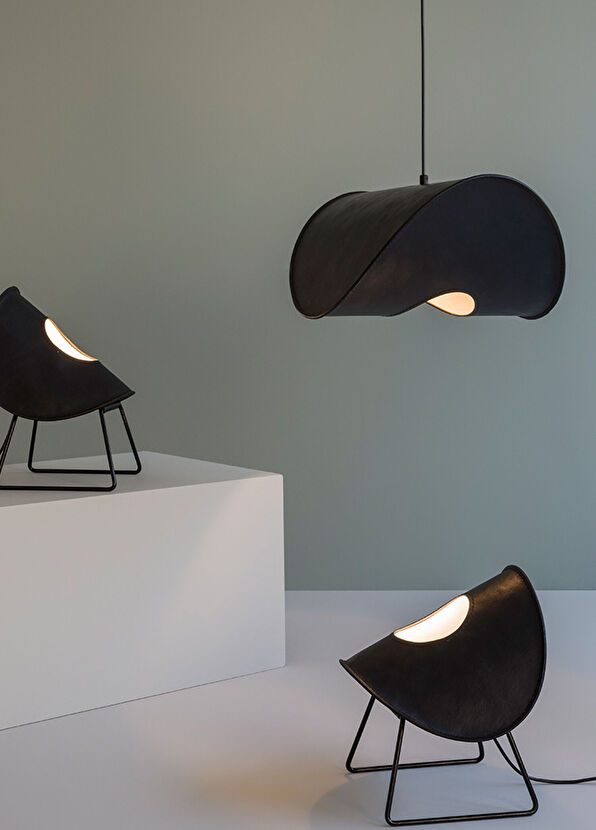 Uniqka Zero Siyah Deri Ayaklı Dekoratif Aydınlatma - 3