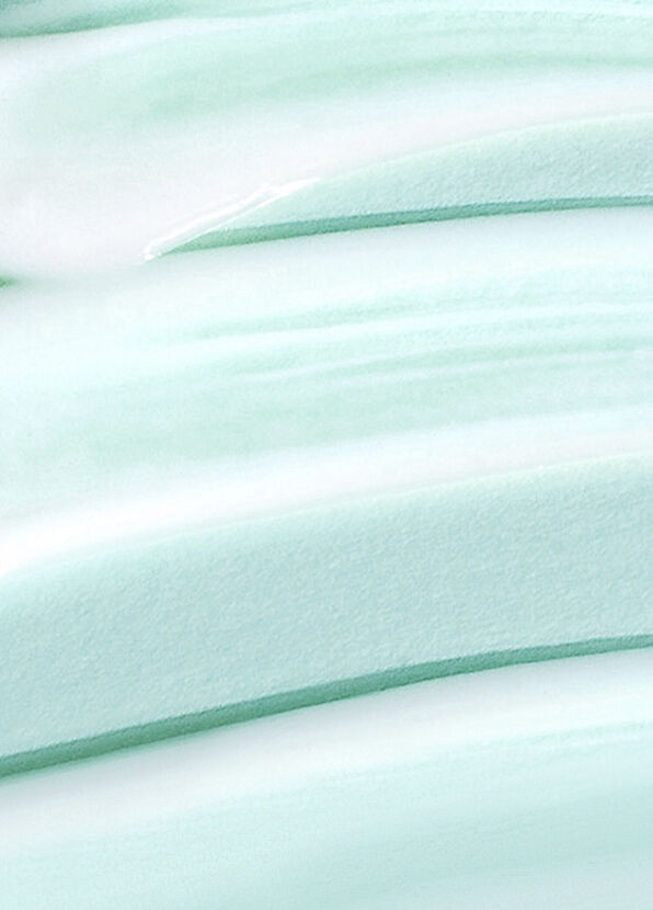 Mádara ACNE Yoğun Etkili Akne ve Gözenek Bakım Serumu 20ml - 2