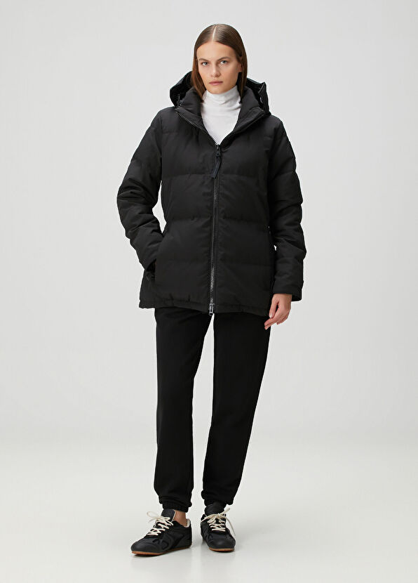 Siyah Kapüşonlu Mont - Görsel 4