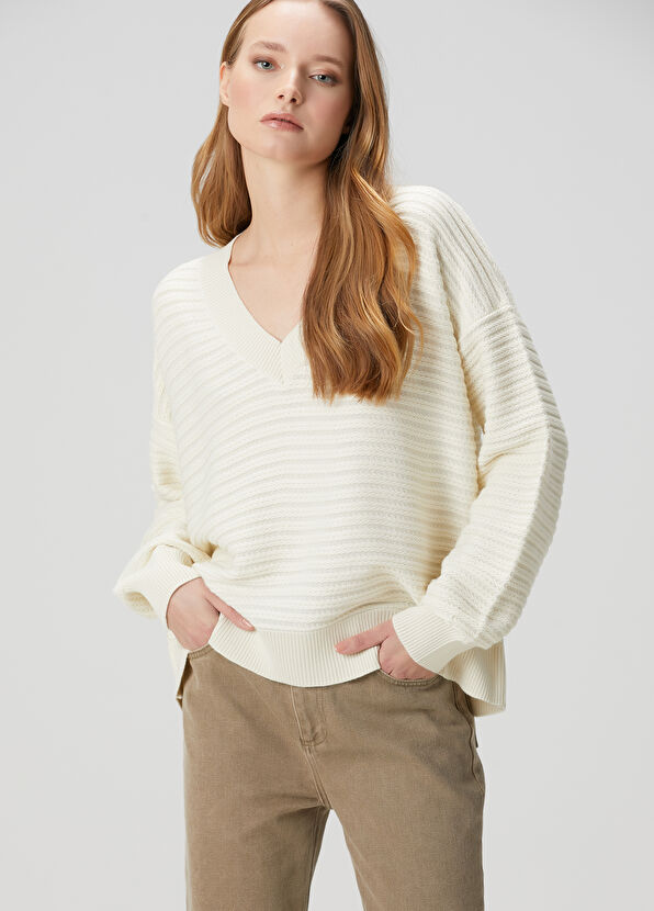 Beymen Club Oversize Kırık Beyaz Yün Kazak - 1