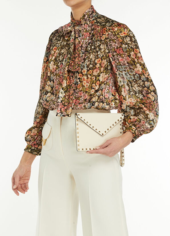 Rockstud Medium Kadın Deri El Portföyü - Görsel 3