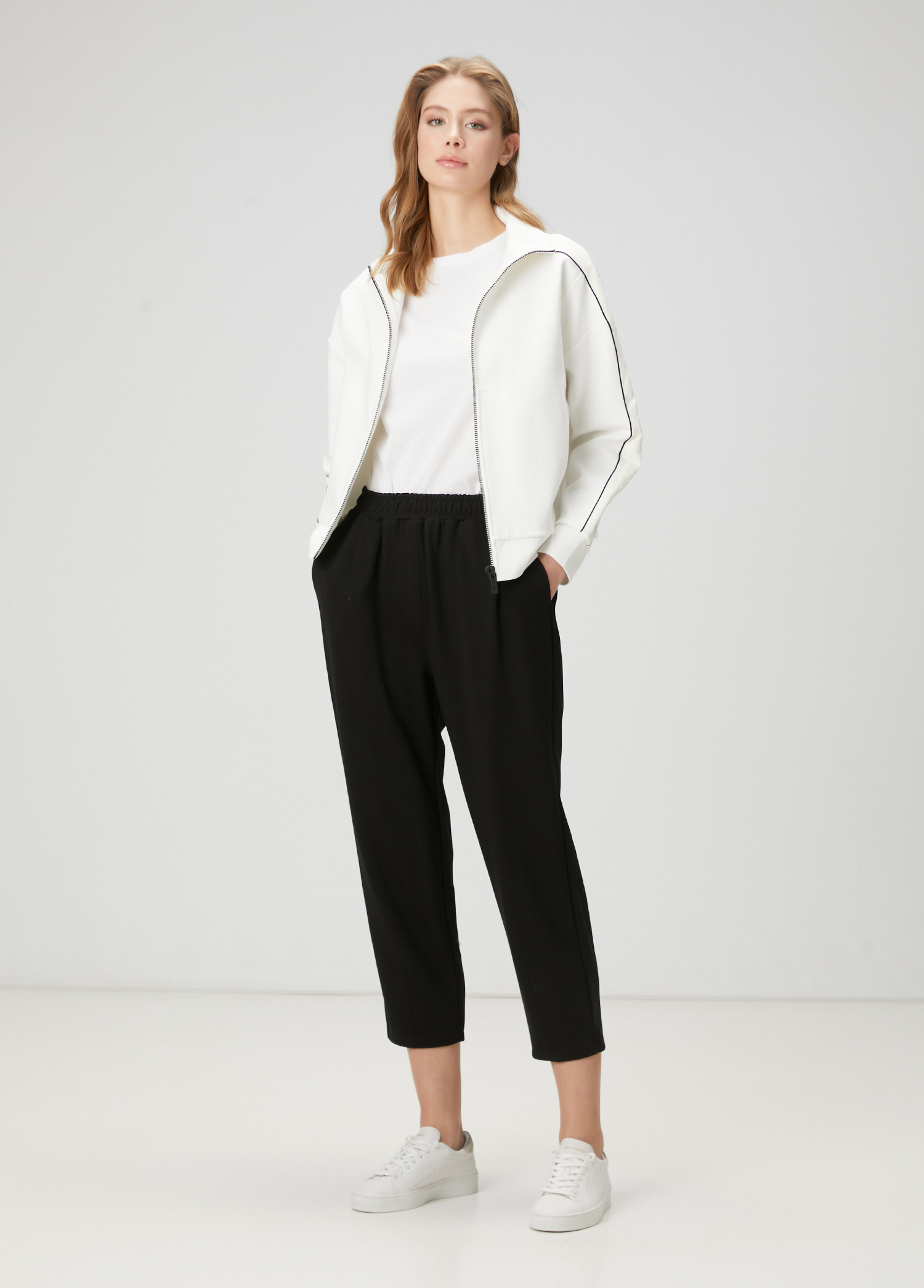 Siyah Slouchy Formlu Eşofman Altı_2