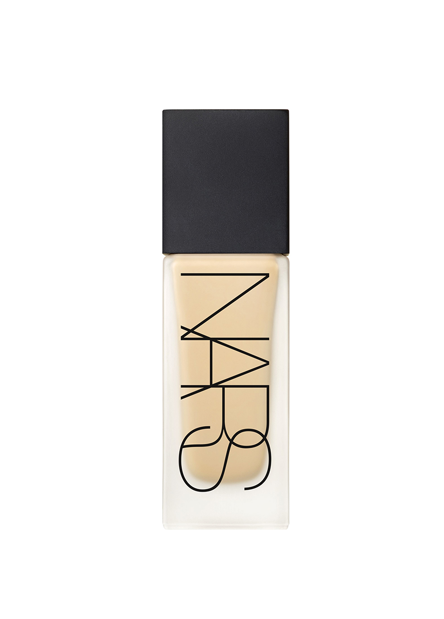 All Day Luminous Weightless Foundation Stromboli