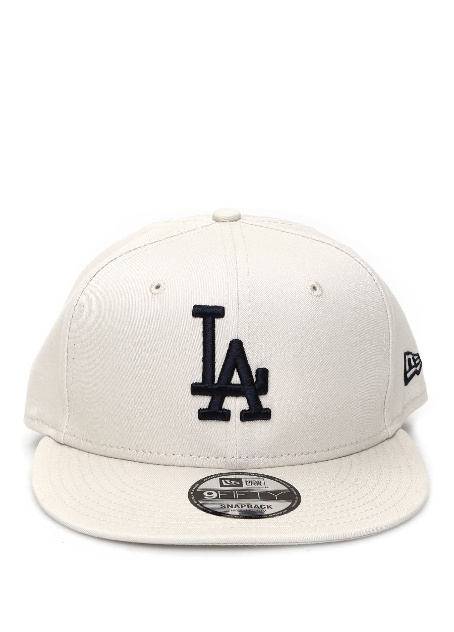 Beymen NEW ERA League Essential 950 Beyaz Kadın Şapka. 2