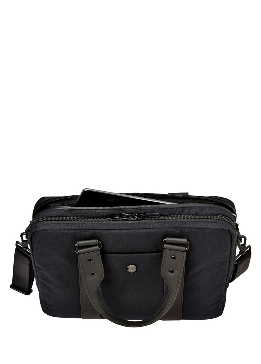 Beymen VICTORINOX Architecture Urban Bodmer 14 Siyah Laptop Çantası. 4 Beymen VICTORINOX Architecture Urban Bodmer 14 Siyah Laptop Çantası. 4