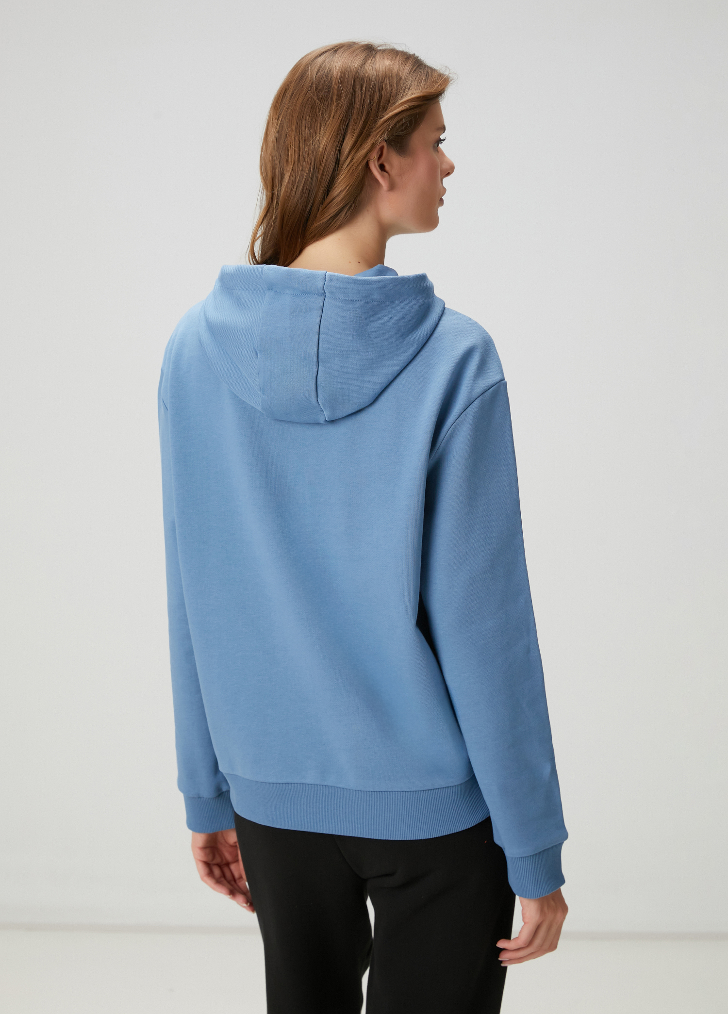 Mavi Kapüşonlu Karalama Kuş Nakışlı Sweatshirt_4