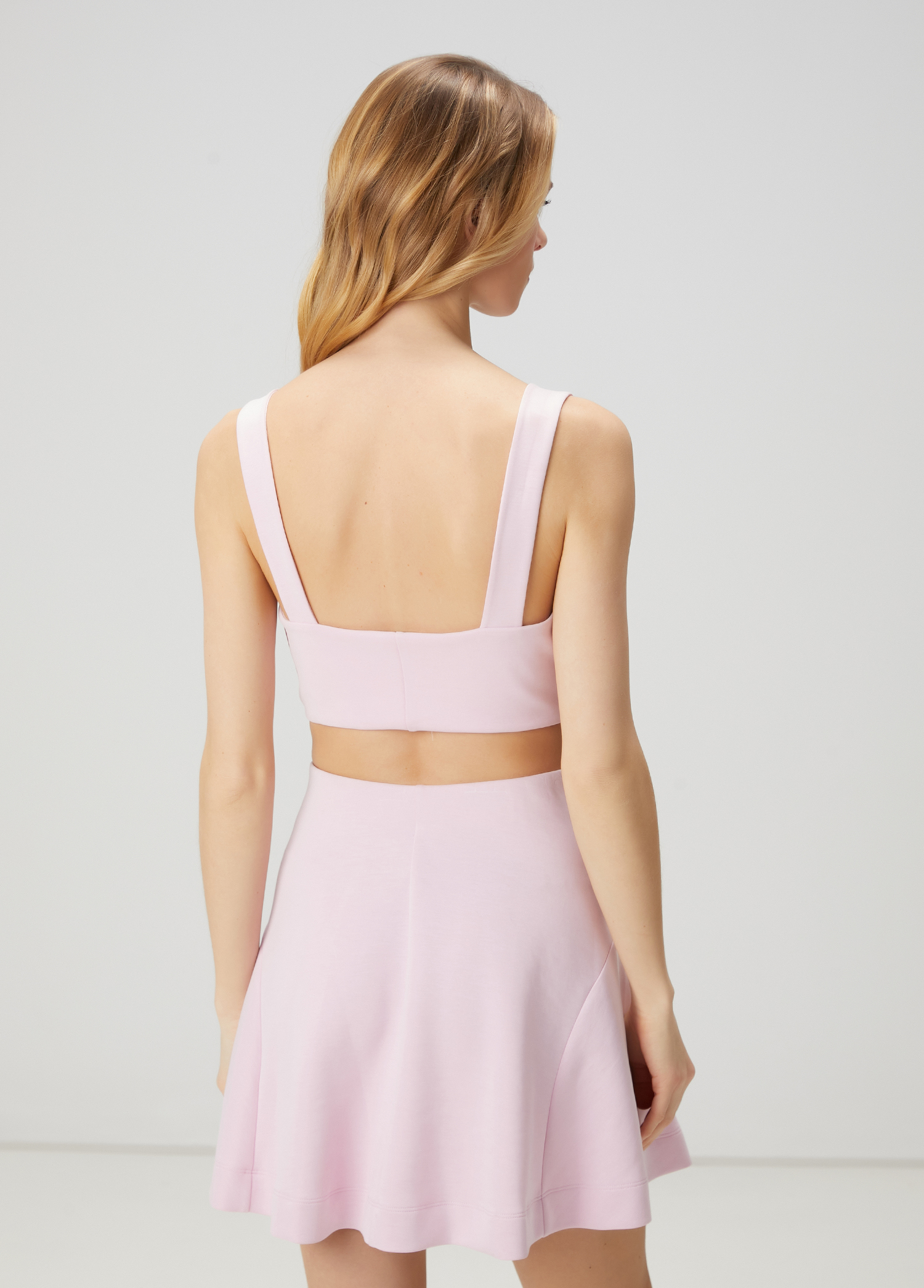 Pembe Crop Atlet_5