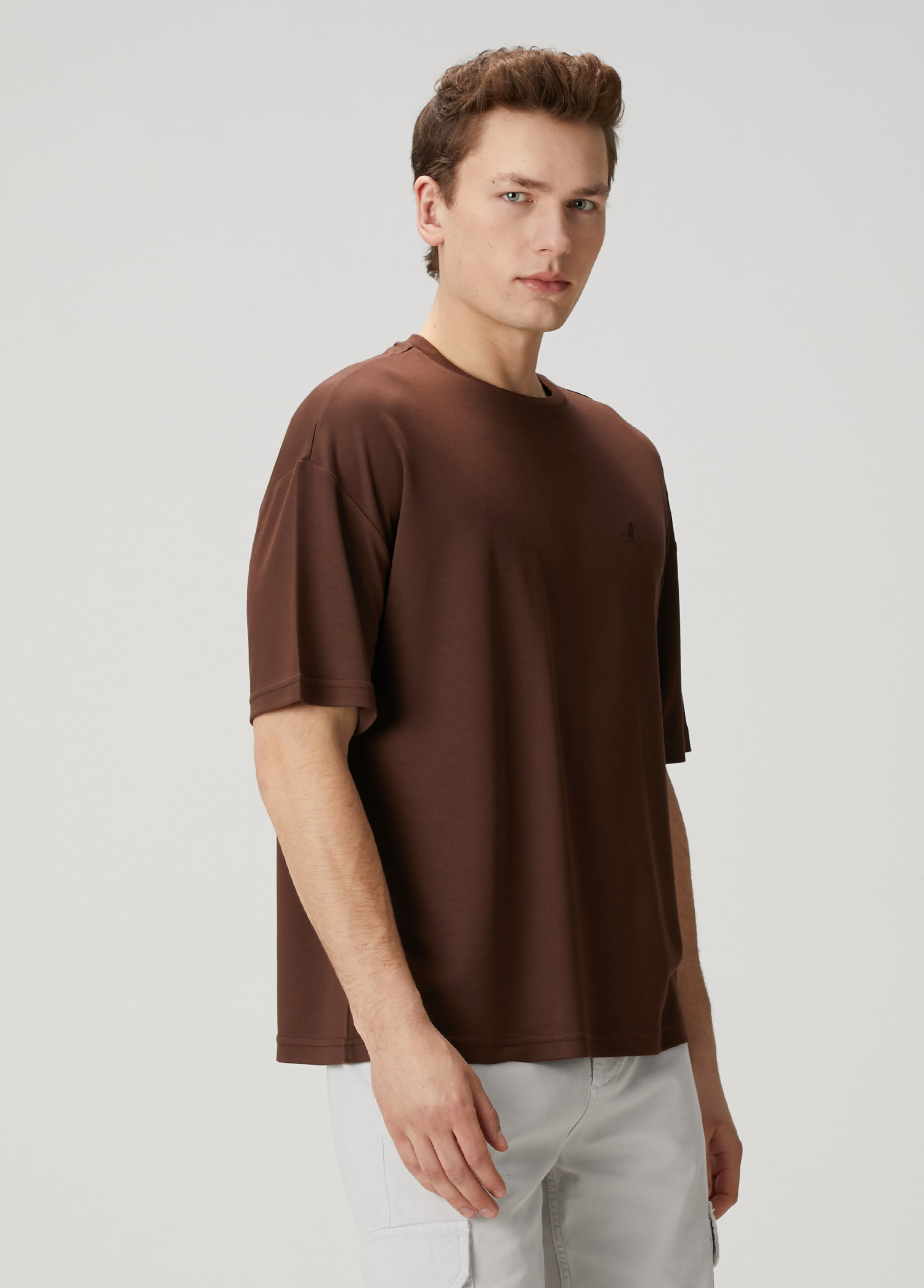 Kahverengi Logo Nakışlı Oversized T-shirt_2