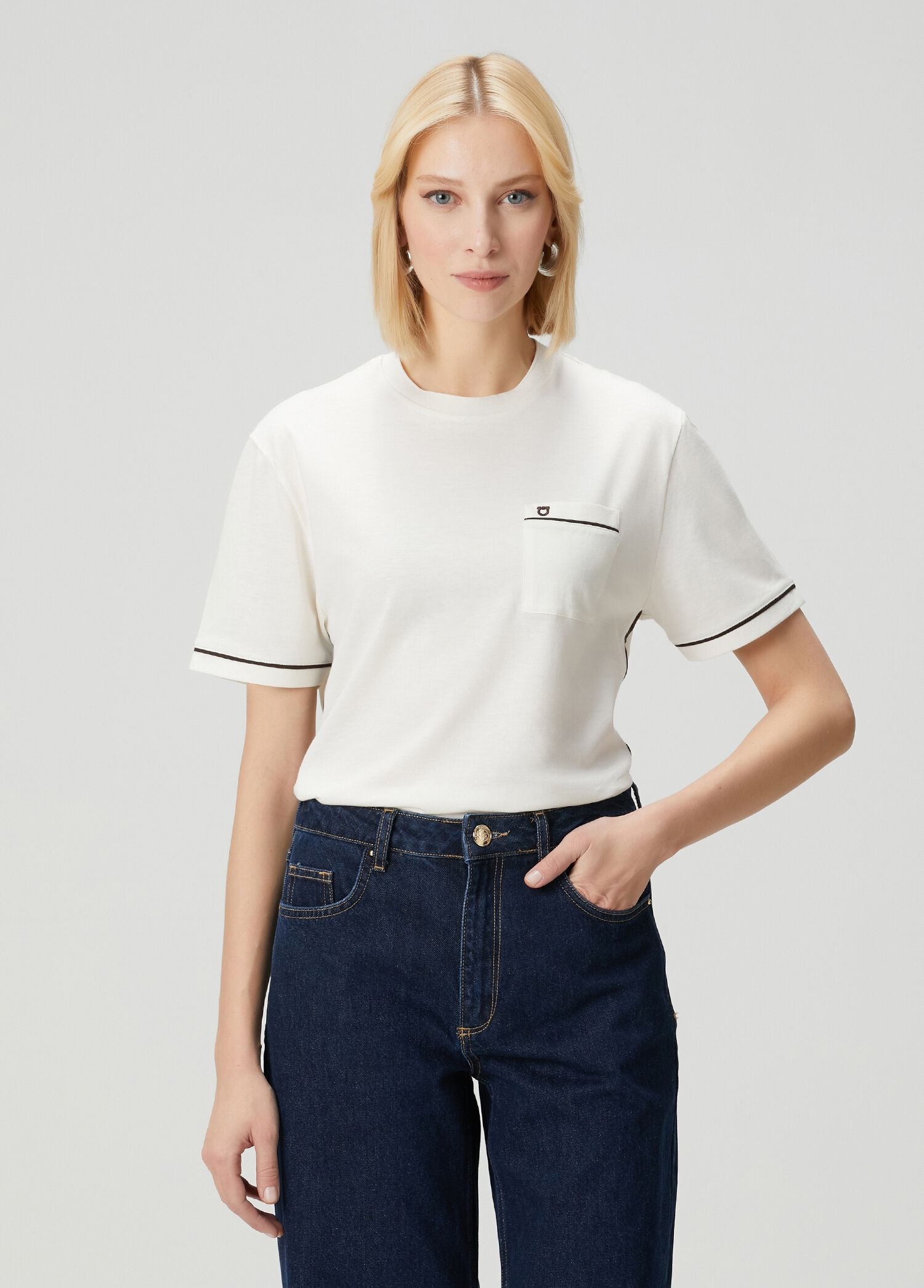Krem Kontrast Biyeli T-shirt