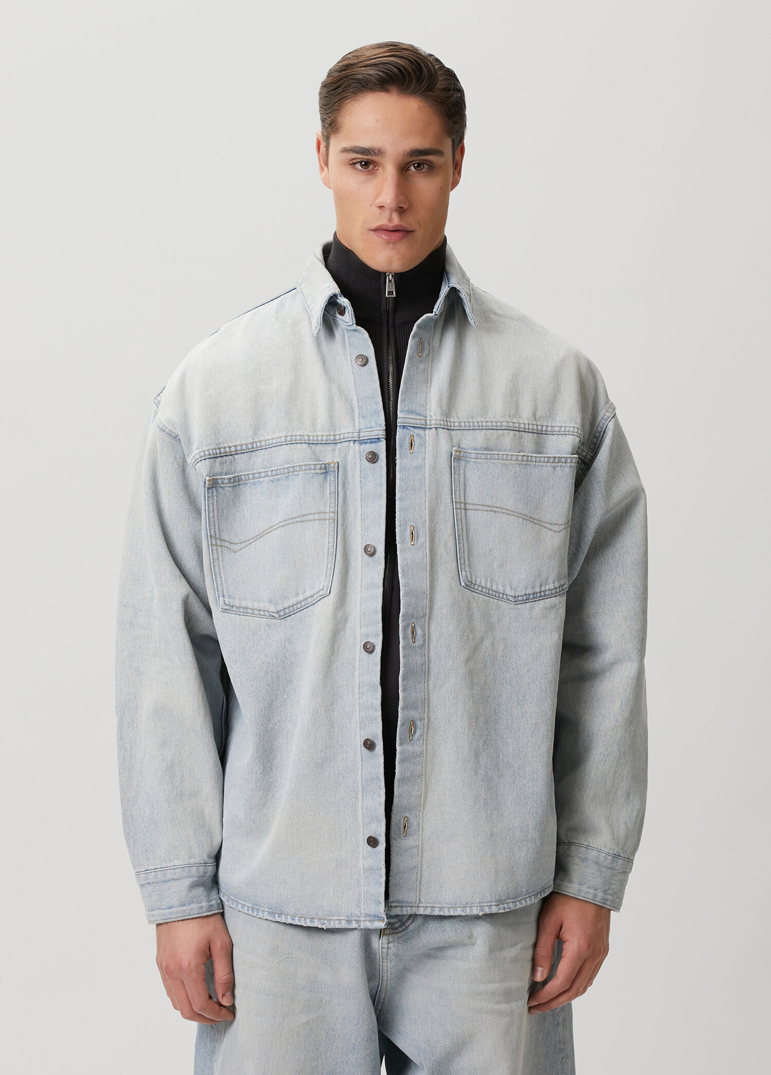 Açık Mavi Denim Gömlek