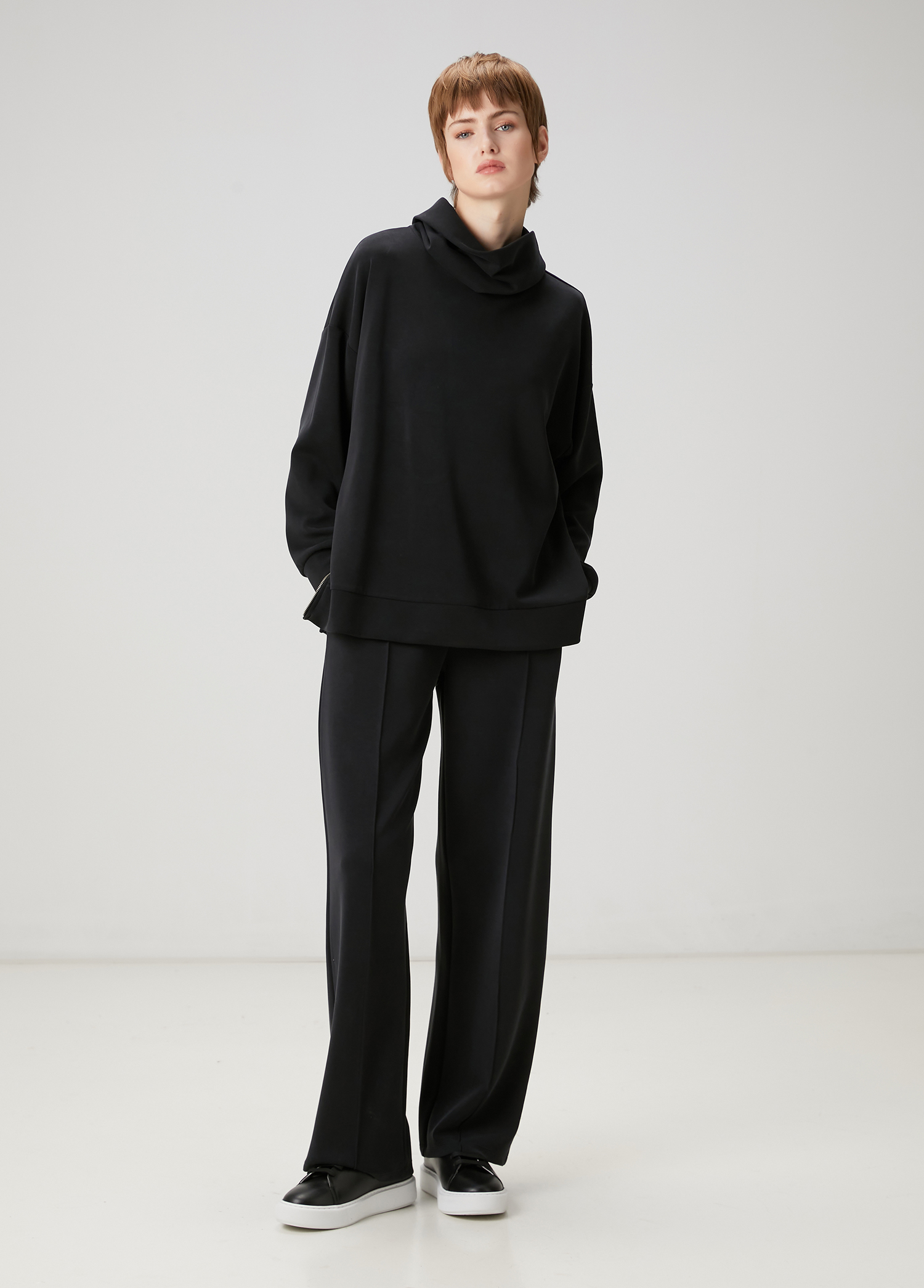 Siyah Fermuar Detaylı Sweatshirt_1