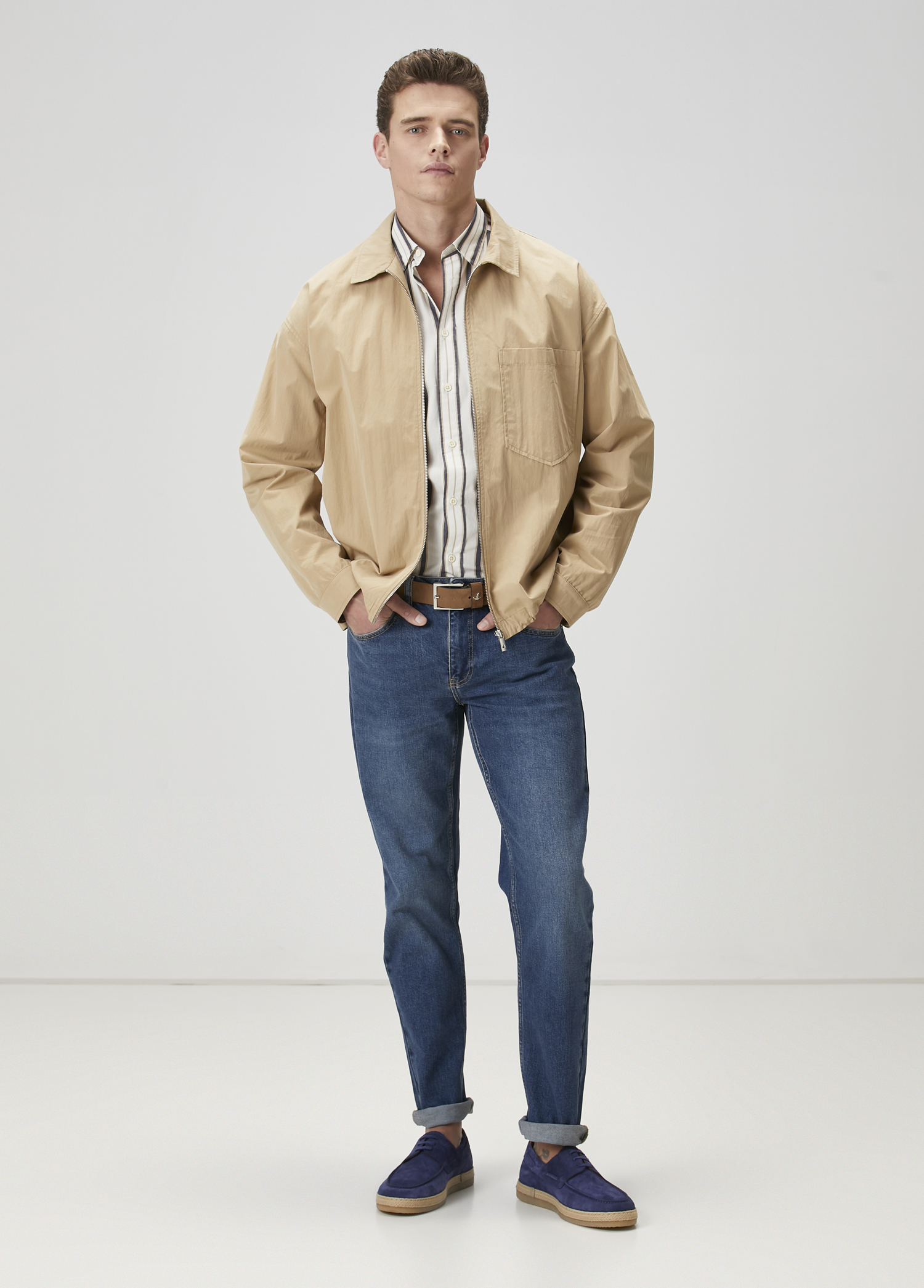 Slim Fit Beyaz Çizgili Gömlek_2