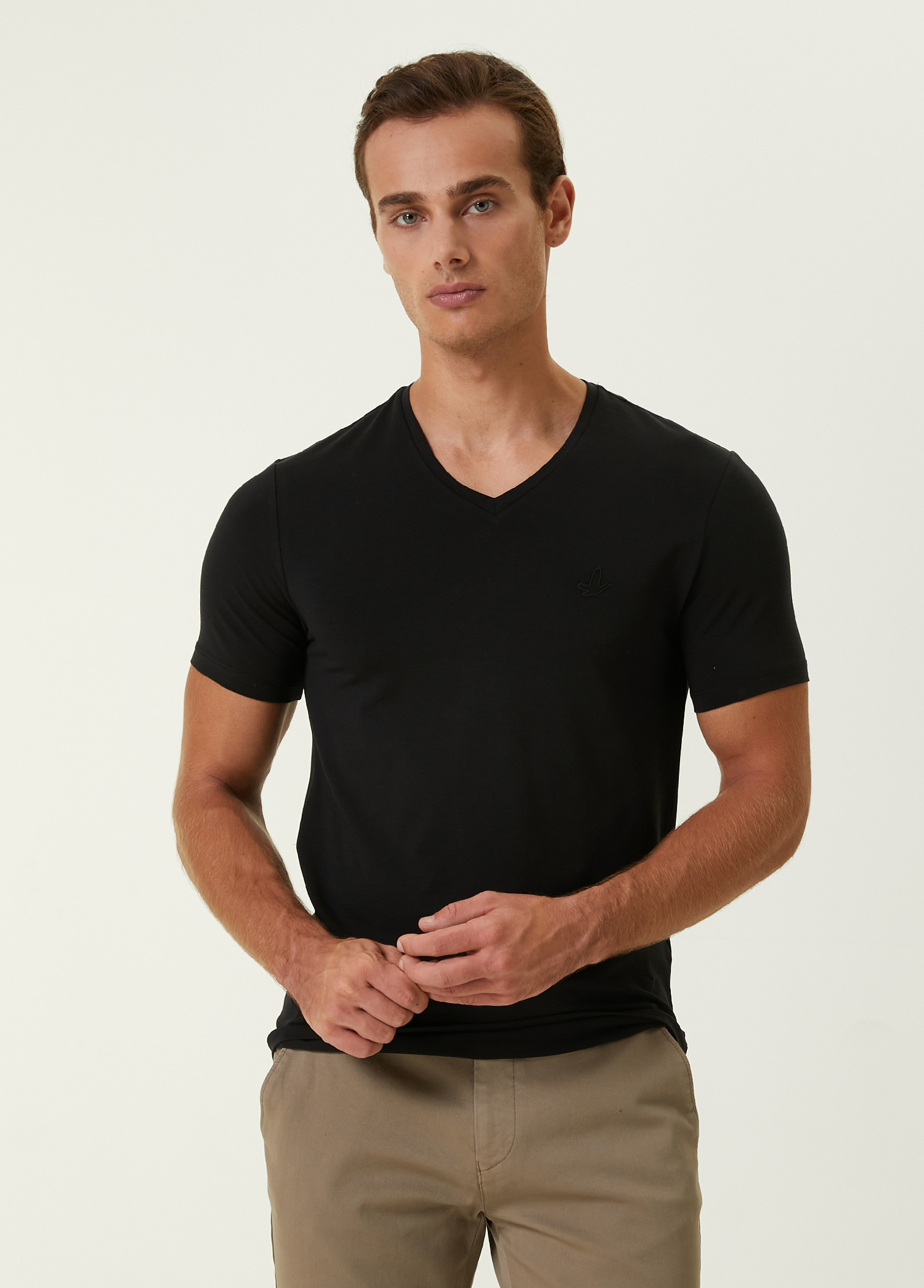 Siyah V Yaka Basic T-shirt