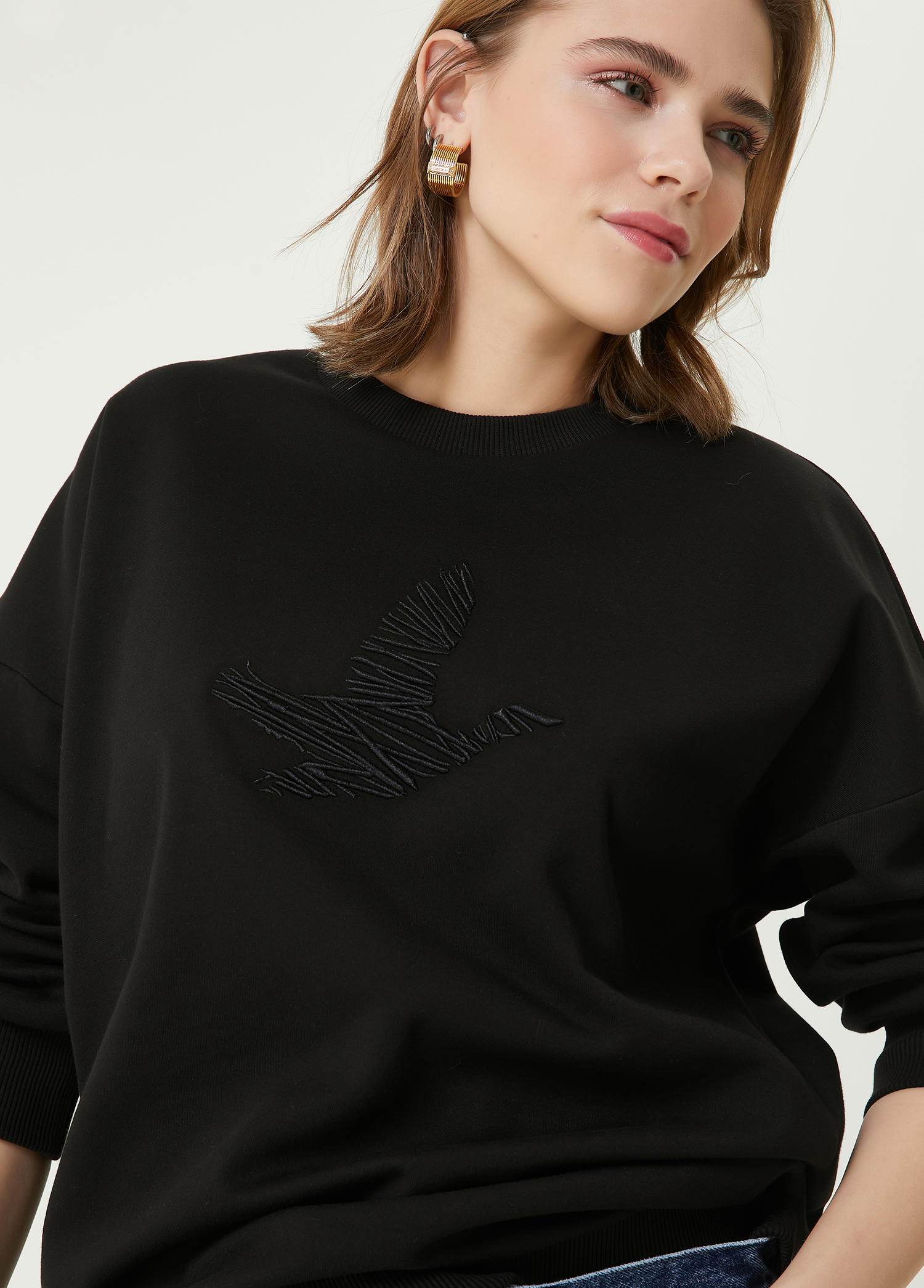 Siyah Karalama Kuş Nakışlı Sweatshirt_1