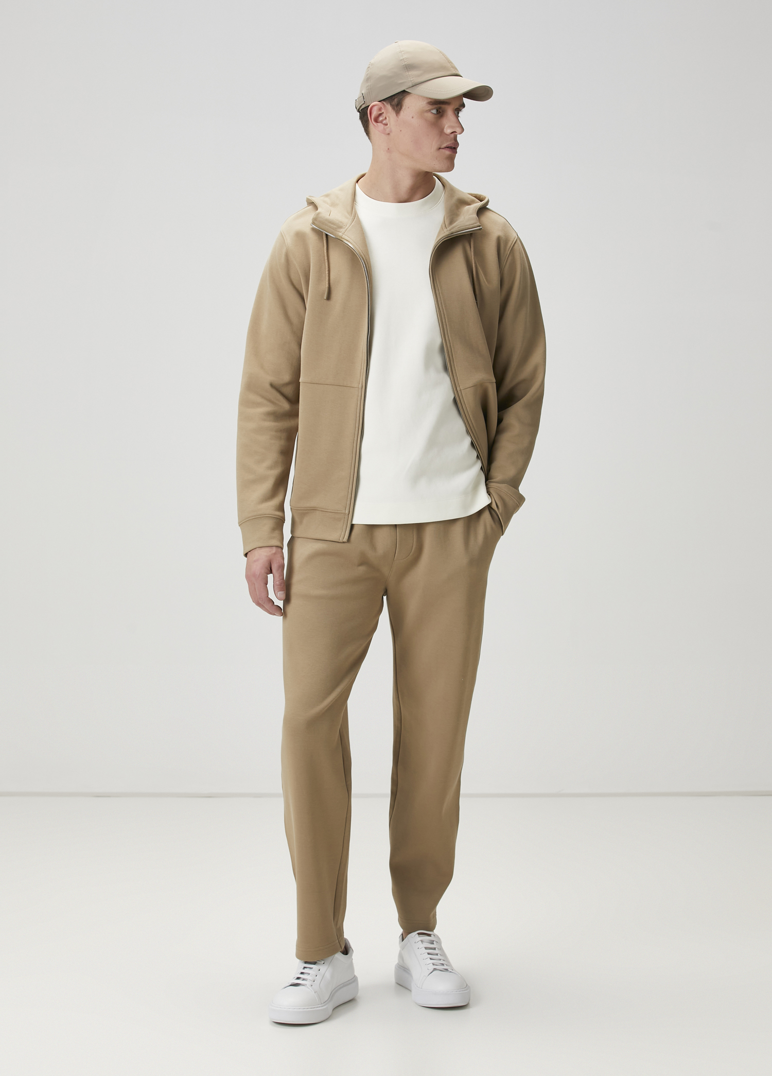 Krem Logo Nakışlı Basic T-shirt_2