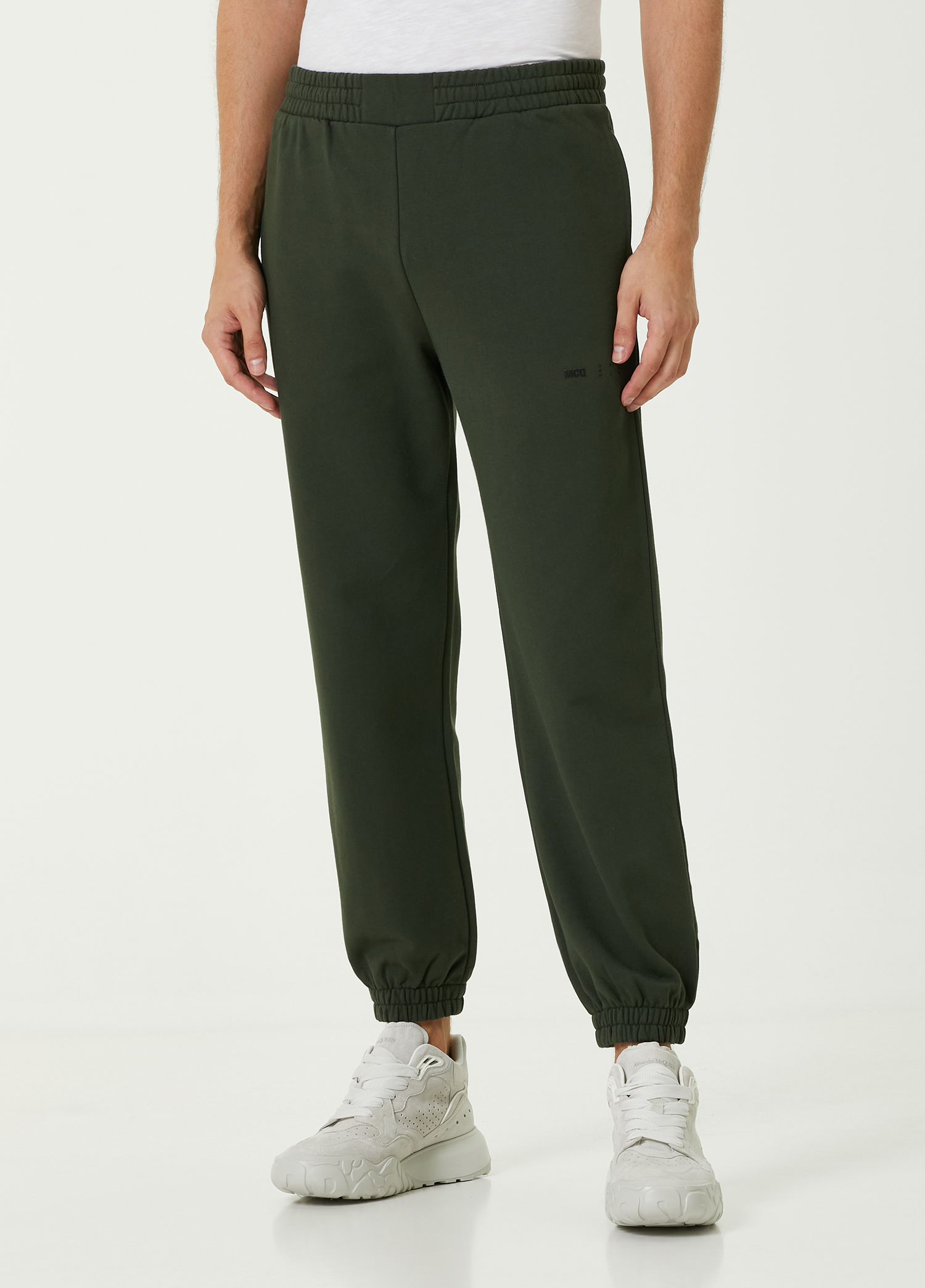 Beymen Haki Logo Detaylı Jogger Eşofman Altı. 2 Beymen Haki Logo Detaylı Jogger Eşofman Altı. 2