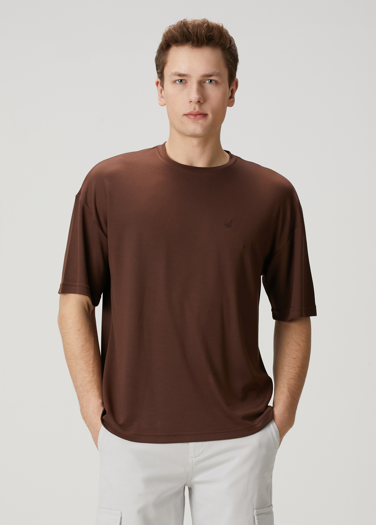 Kahverengi Logo Nakışlı Oversized T-shirt_1