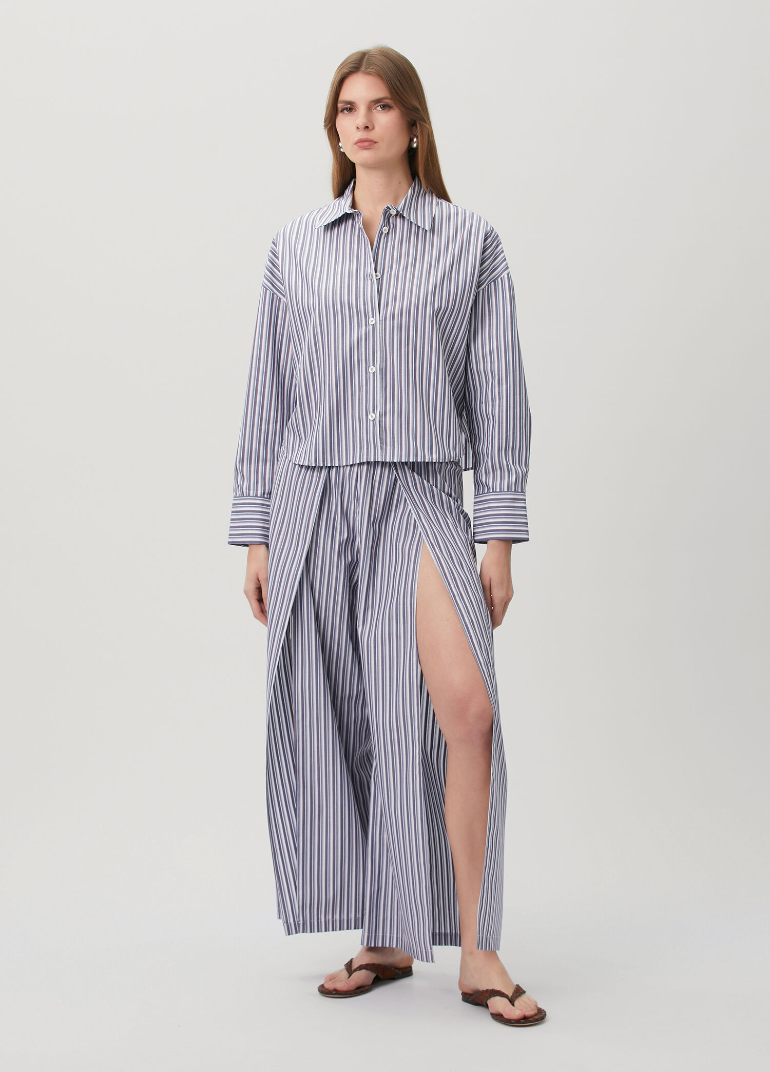 Blue brown striped slit trousers